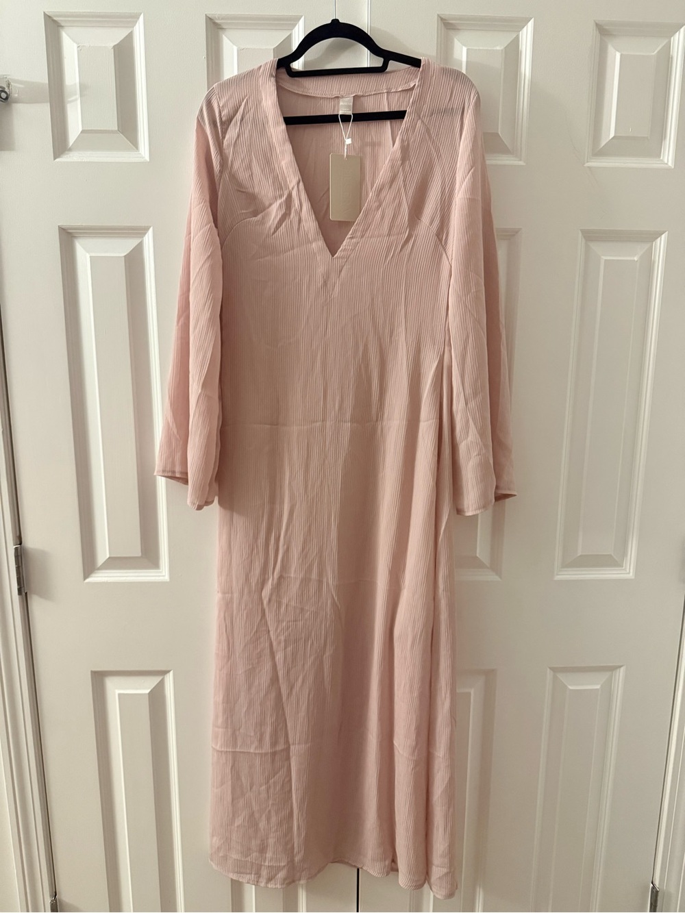 V-Neck Long Sleeve Kaftan Dress in Blush